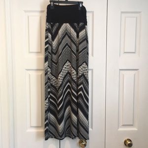 AB studio maxi skirt in excellent condition size L